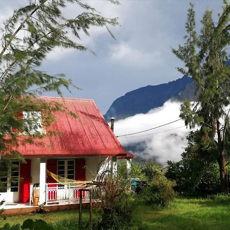 La Ferme D'Abondance Bed & Breakfast Salazie Exterior photo